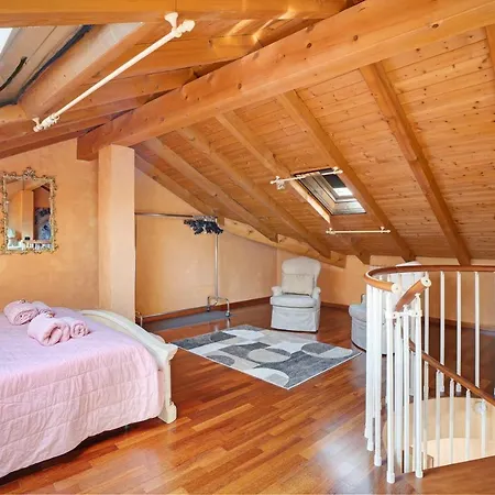 公寓 Yellow House *